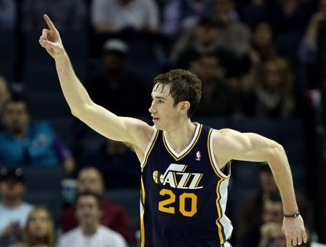 他攻守兼备 他攻守兼备